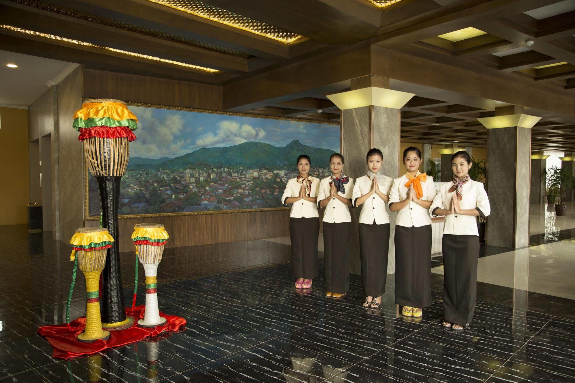 Royal Taunggyi Hotel Εξωτερικό φωτογραφία