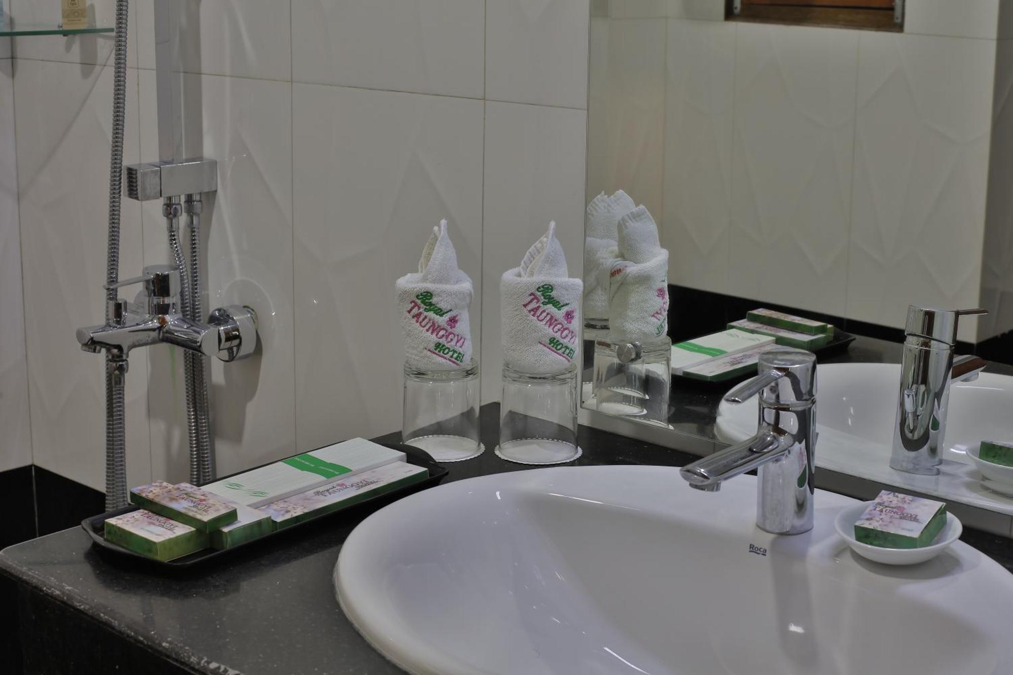 Royal Taunggyi Hotel Εξωτερικό φωτογραφία