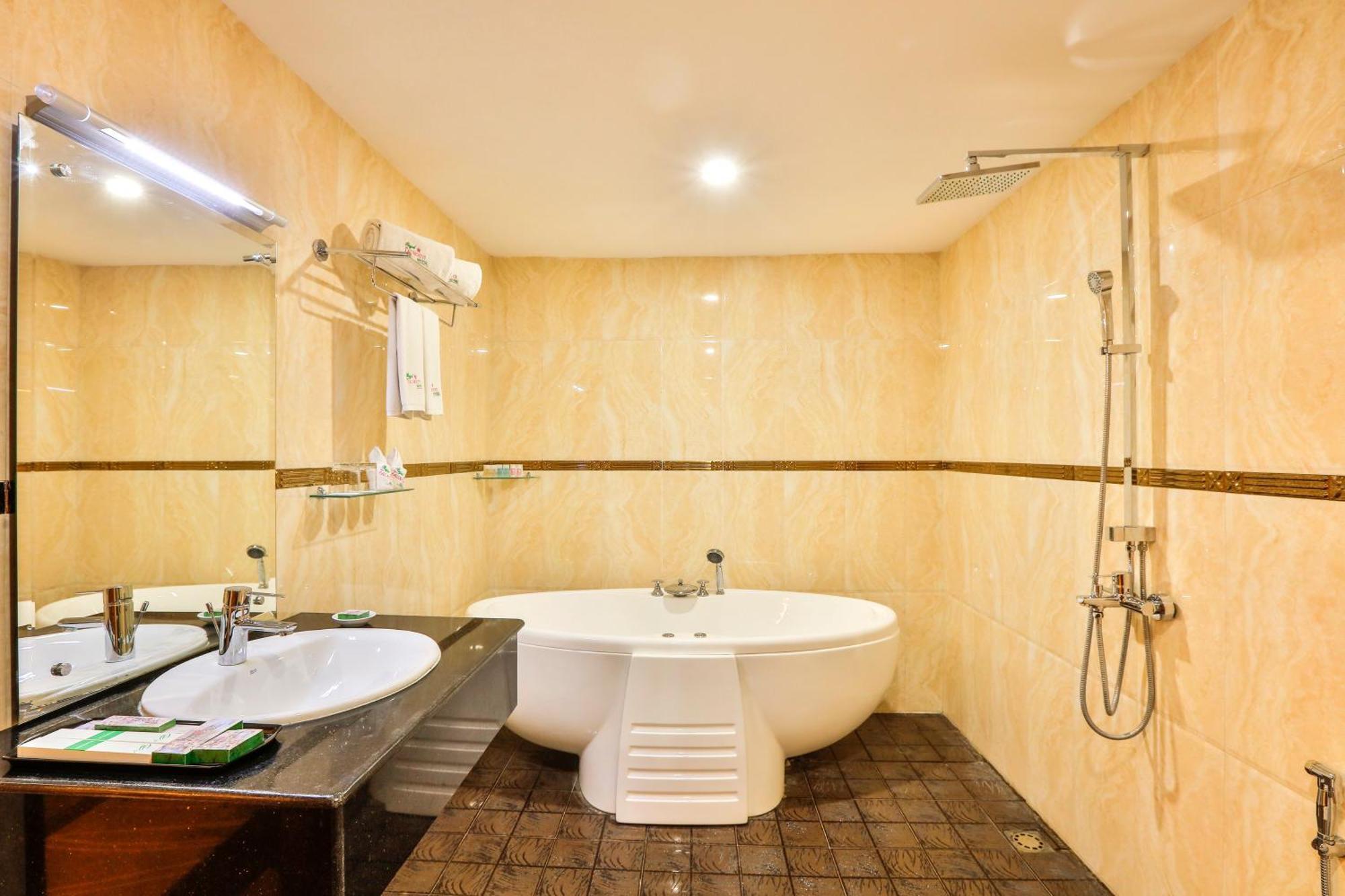 Royal Taunggyi Hotel Εξωτερικό φωτογραφία